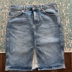 Pilcro Anthropologie jean skirt size 10
